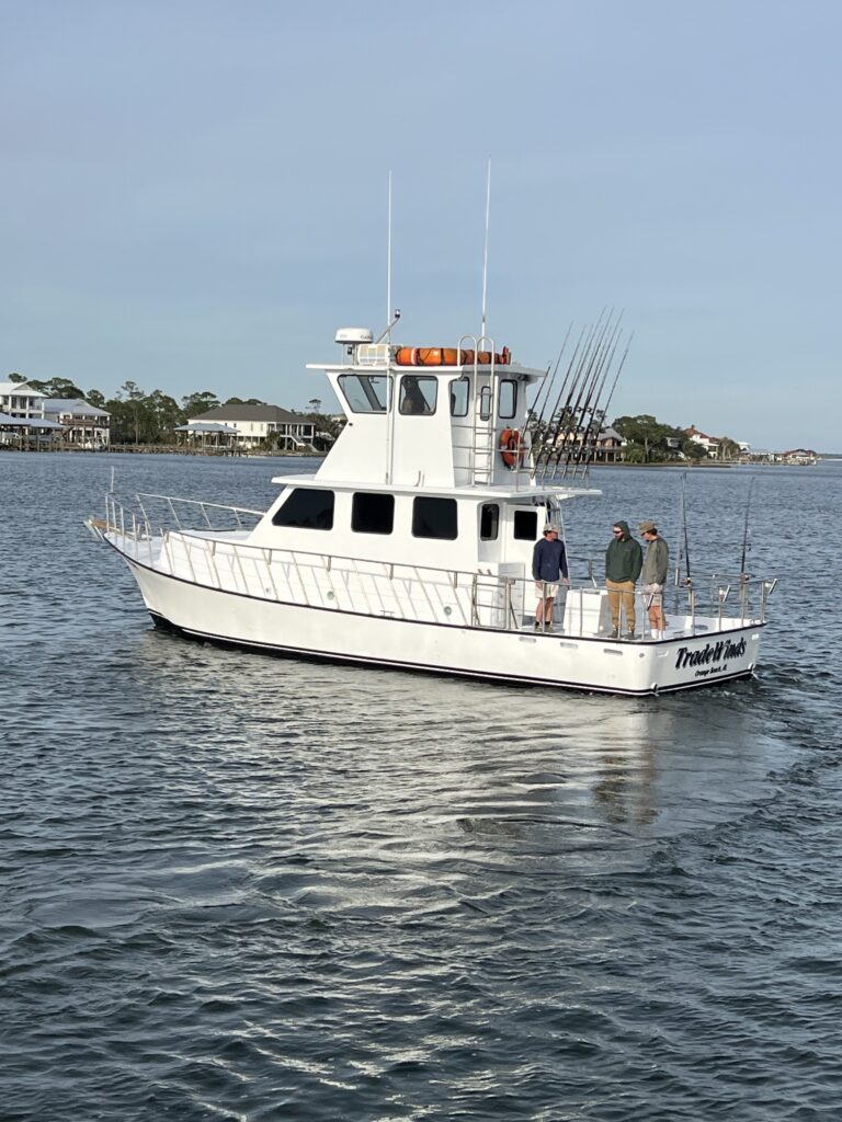 Tradewinds | Zeke's Landing & Marina