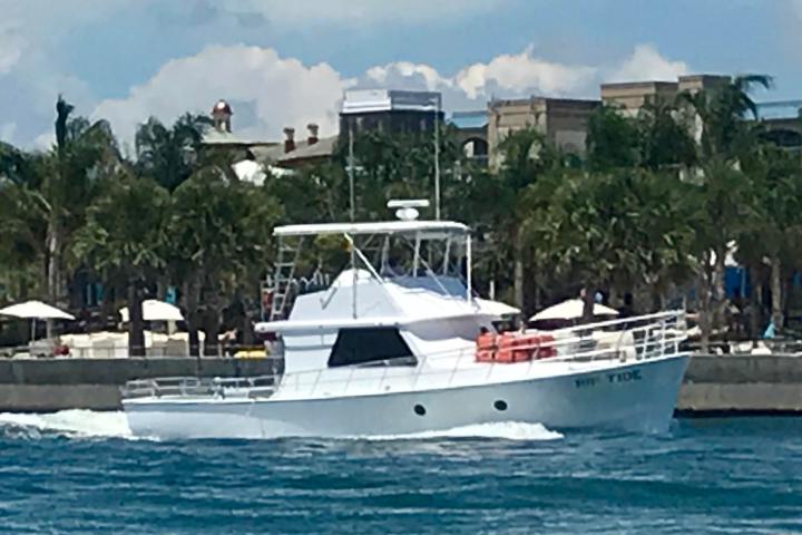 a small boat in a body of water